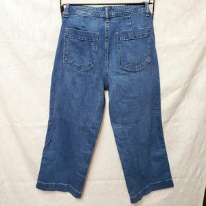 GAP High Rise Wide Leg Crop Jean. Size 6/28